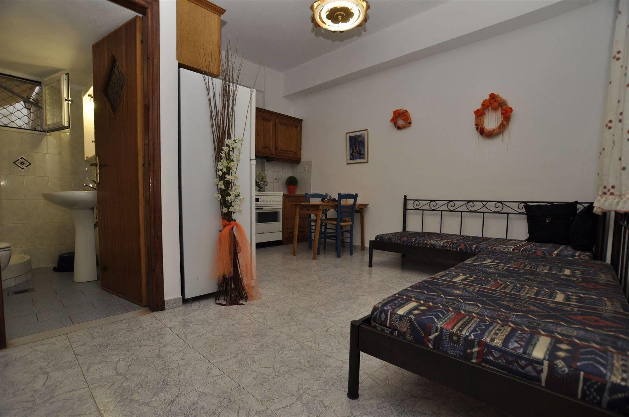 Manos Apartments Megas Gialos - Nites Exterior foto